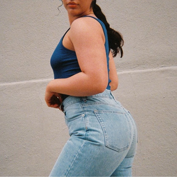 EVERLANE | The Curvy ’90s Cheeky Jean (multiple colors) - Picture 6 of 15